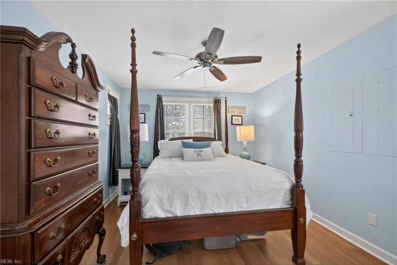 Photo 29 of 37 residential for sale in Norfolk virginia