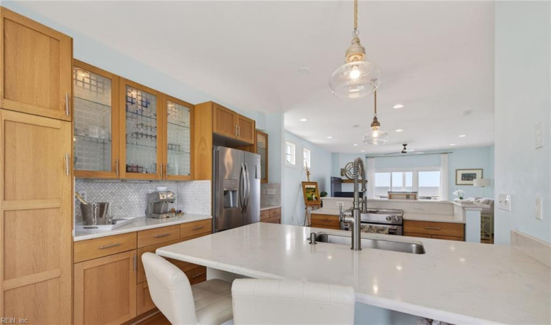 Photo 3 of 37 residential for sale in Norfolk virginia