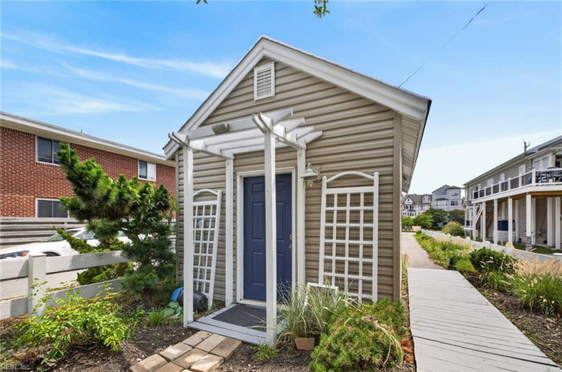 Photo 35 of 37 residential for sale in Norfolk virginia