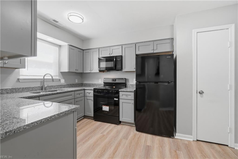 Photo 10 of 29 residential for sale in Norfolk virginia Photo 10 of 29 residential for sale in Norfolk virginia
