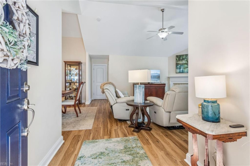 Photo 7 of 50 residential for sale in York County virginia