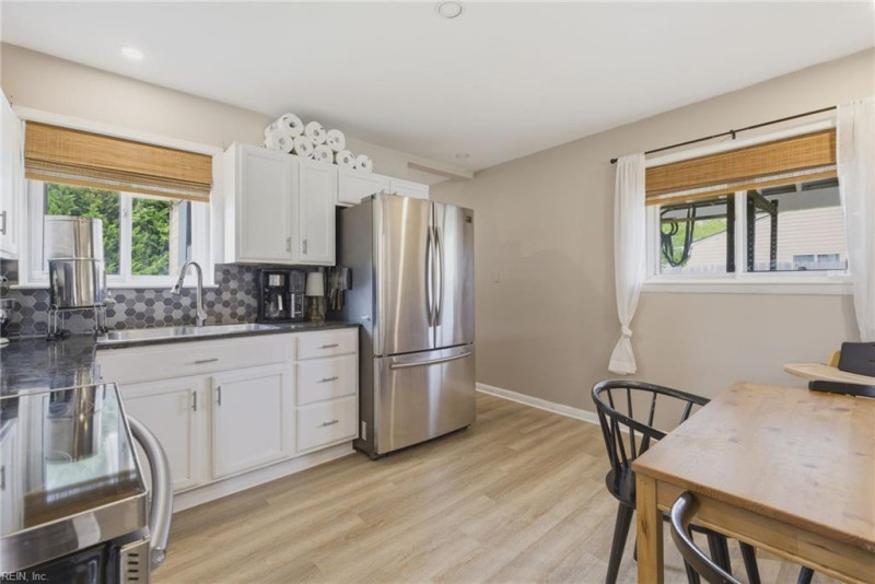 Photo 10 of 28 residential for sale in Virginia Beach virginia