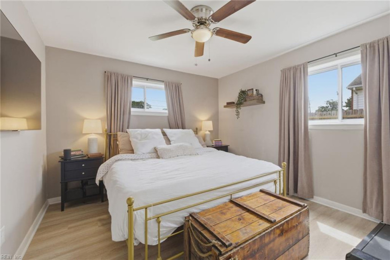 Photo 12 of 28 residential for sale in Virginia Beach virginia