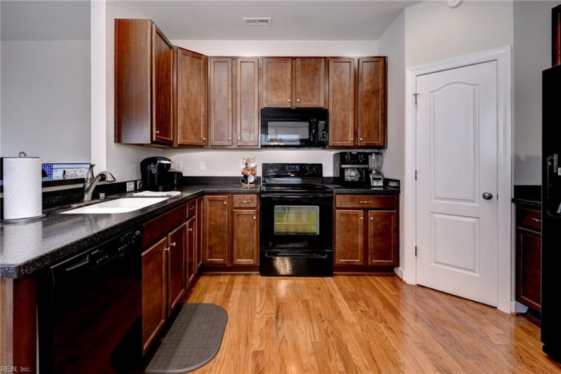 Photo 12 of 35 residential for sale in Williamsburg virginia