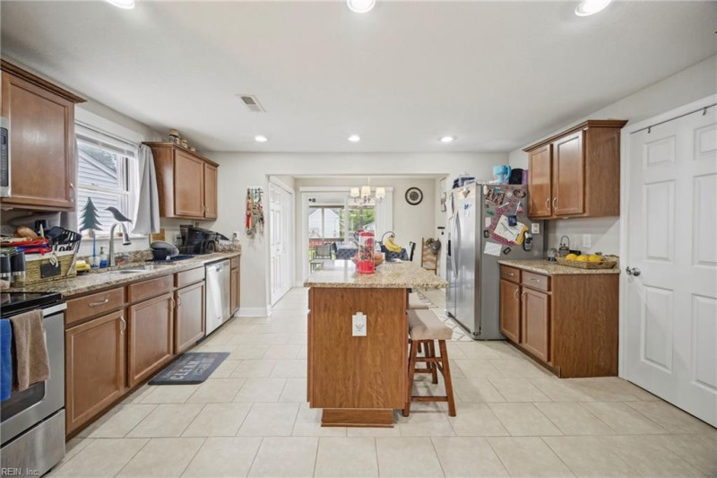 Photo 10 of 28 residential for sale in Norfolk virginia