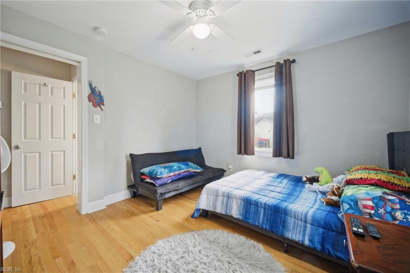 Photo 16 of 28 residential for sale in Norfolk virginia