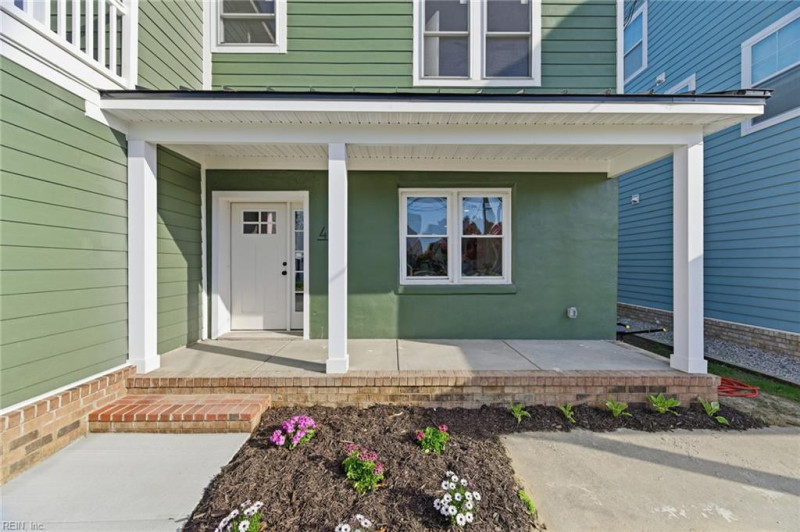 Photo 2 of 37 residential for sale in Virginia Beach virginia