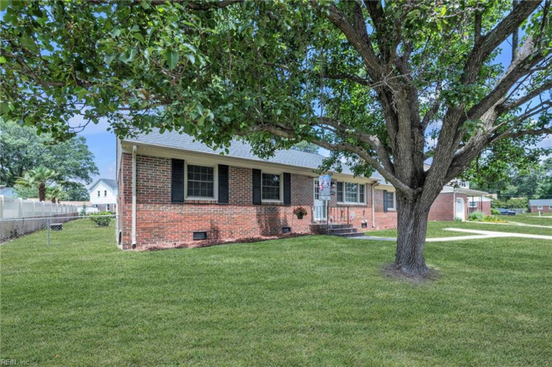 Photo 41 of 44 residential for sale in Portsmouth virginia Photo 41 of 44 residential for sale in Portsmouth virginia