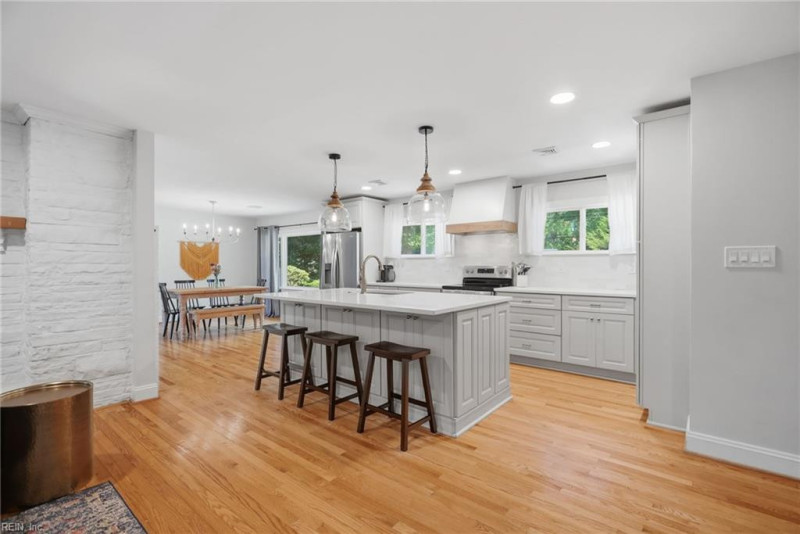 Photo 16 of 50 residential for sale in Virginia Beach virginia