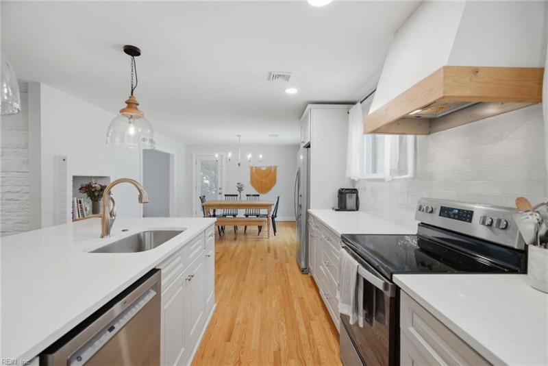 Photo 19 of 50 residential for sale in Virginia Beach virginia