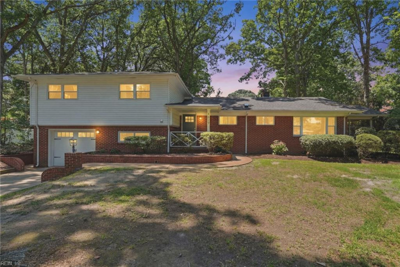 Photo 2 of 50 residential for sale in Virginia Beach virginia