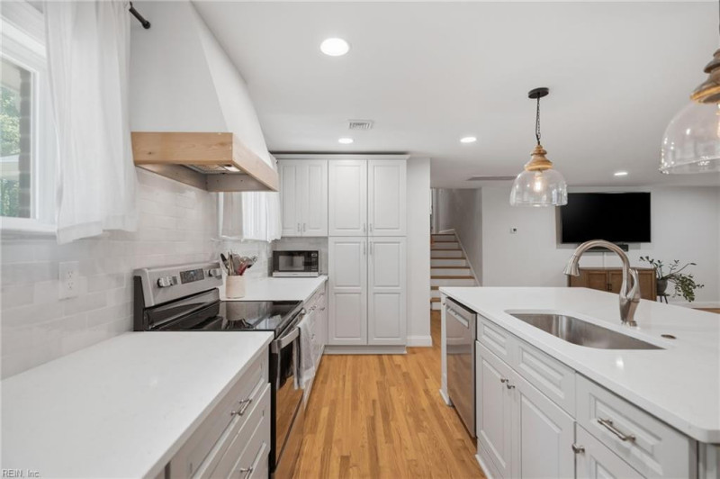 Photo 20 of 50 residential for sale in Virginia Beach virginia