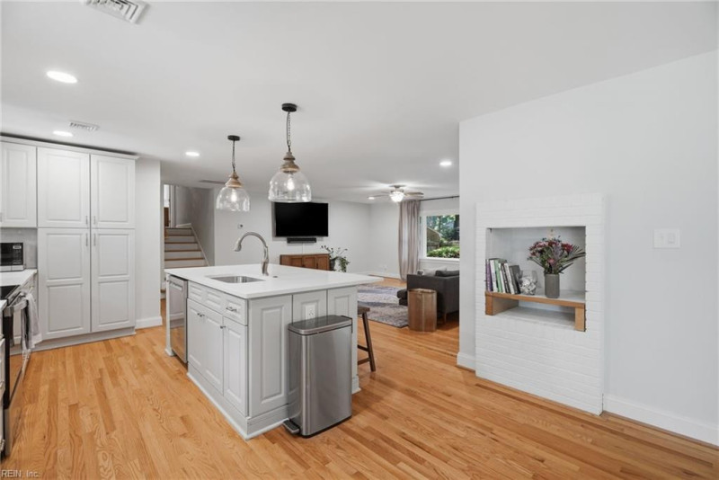 Photo 21 of 50 residential for sale in Virginia Beach virginia