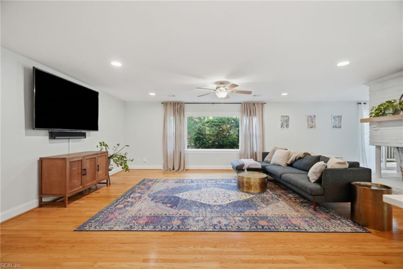 Photo 8 of 50 residential for sale in Virginia Beach virginia