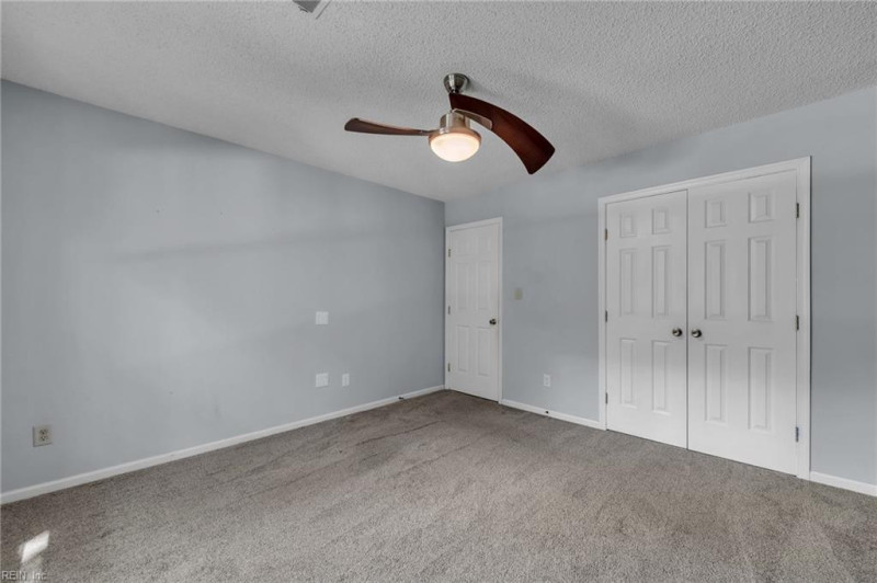Photo 19 of 31 residential for sale in Chesapeake virginia