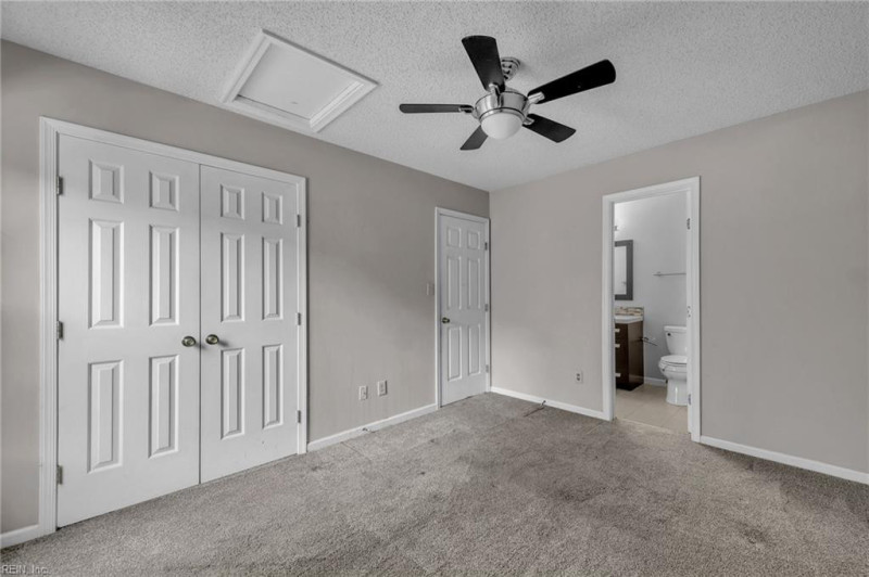 Photo 20 of 31 residential for sale in Chesapeake virginia