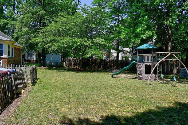 Photo 37 of 41 residential for sale in Chesapeake virginia Photo 37 of 41 residential for sale in Chesapeake virginia