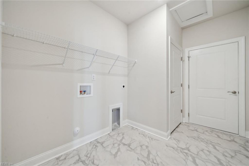 Photo 12 of 24 residential for sale in Chesapeake virginia