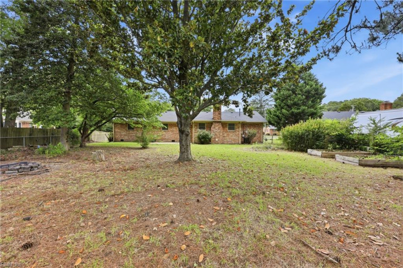 Photo 28 of 33 residential for sale in Chesapeake virginia Photo 28 of 33 residential for sale in Chesapeake virginia