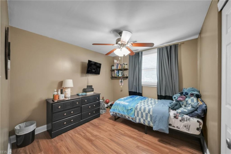 Photo 25 of 39 residential for sale in Hampton virginia