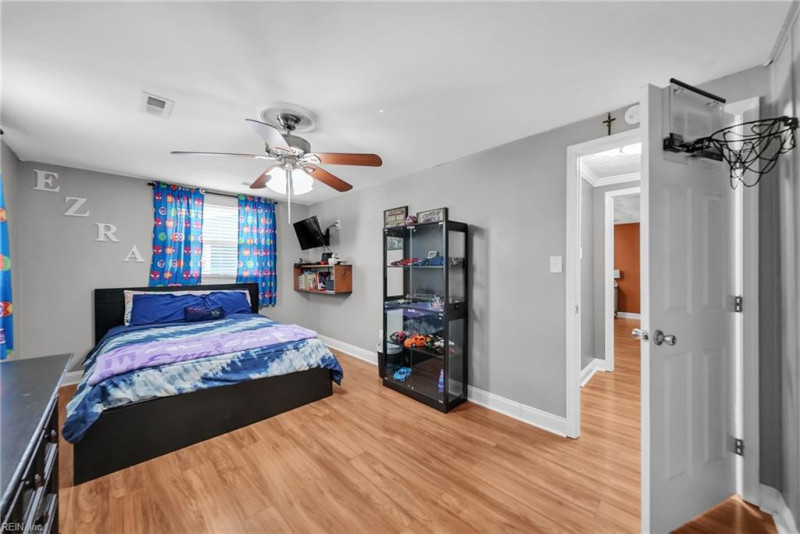Photo 29 of 39 residential for sale in Hampton virginia