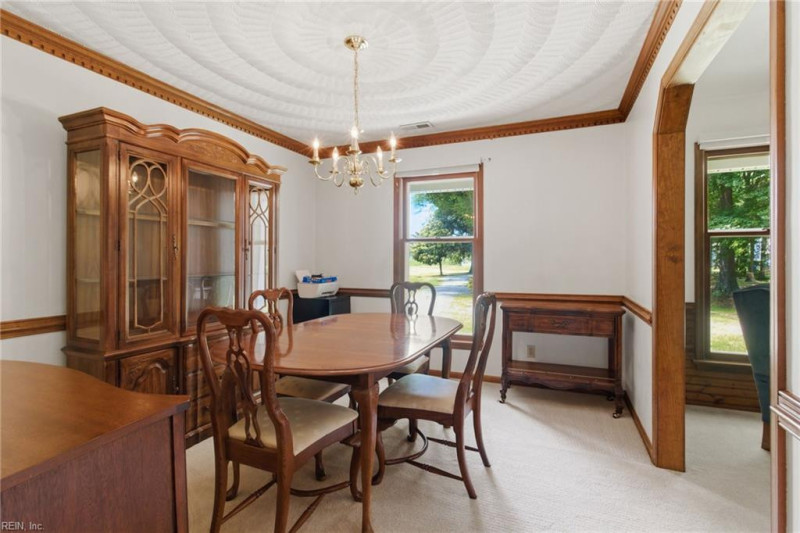 Photo 14 of 48 residential for sale in Chesapeake virginia