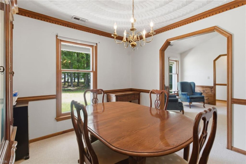 Photo 16 of 48 residential for sale in Chesapeake virginia