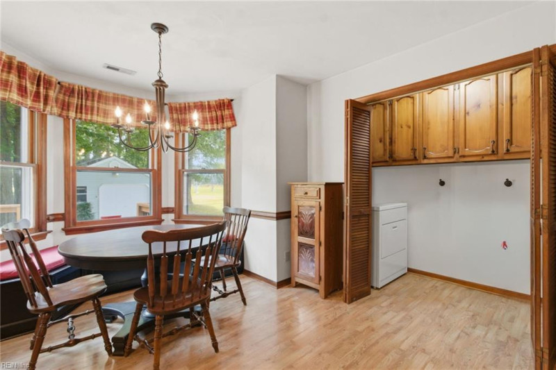 Photo 21 of 48 residential for sale in Chesapeake virginia