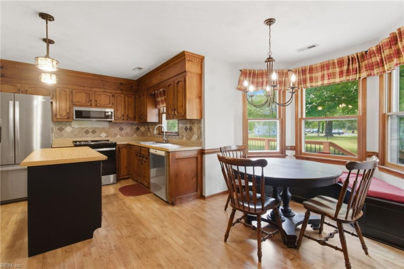 Photo 22 of 48 residential for sale in Chesapeake virginia