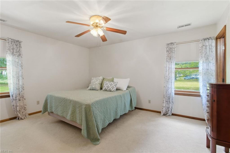 Photo 28 of 48 residential for sale in Chesapeake virginia