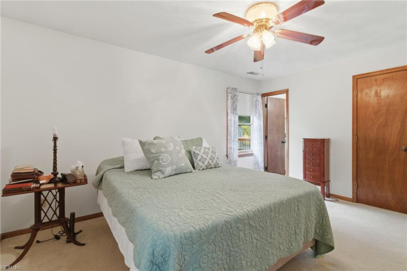Photo 29 of 48 residential for sale in Chesapeake virginia