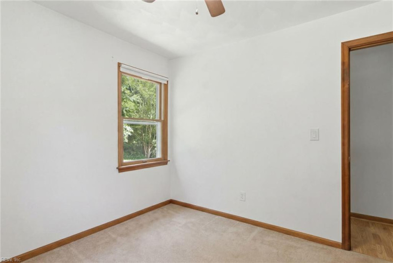 Photo 30 of 48 residential for sale in Chesapeake virginia