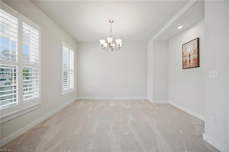 Photo 23 of 50 residential for sale in Chesapeake virginia