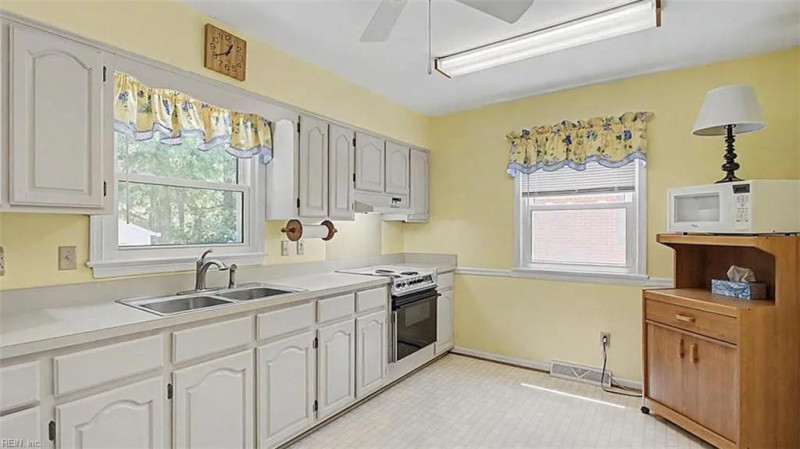 Photo 7 of 39 residential for sale in Hampton virginia Photo 7 of 39 residential for sale in Hampton virginia