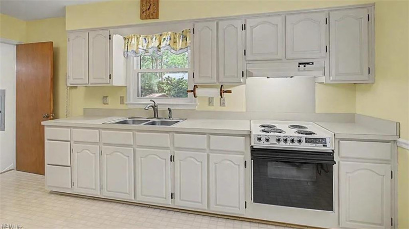 Photo 9 of 39 residential for sale in Hampton virginia Photo 9 of 39 residential for sale in Hampton virginia