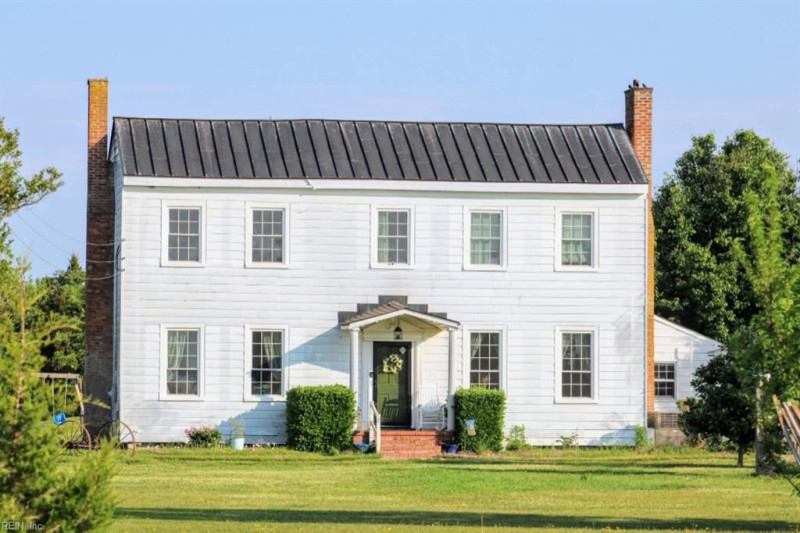 Photo 1 of 1 residential for sale in Chesapeake virginia