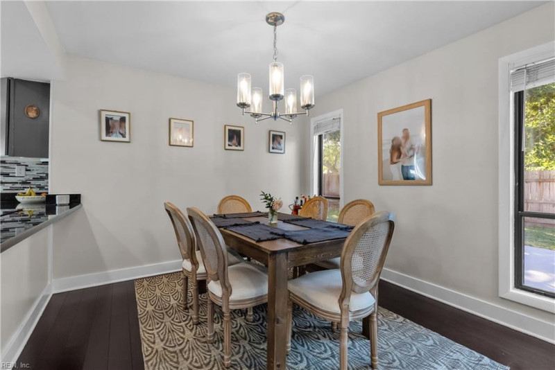 Photo 13 of 37 residential for sale in Chesapeake virginia