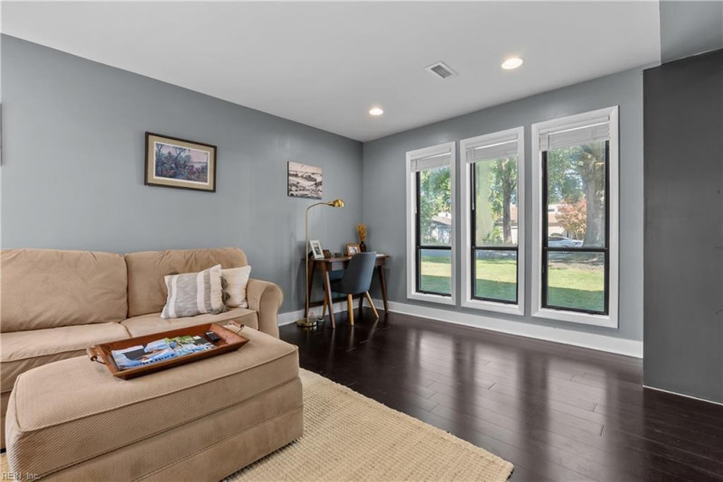 Photo 15 of 37 residential for sale in Chesapeake virginia
