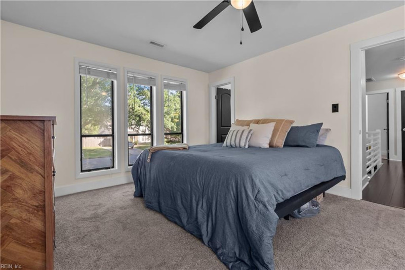 Photo 16 of 37 residential for sale in Chesapeake virginia