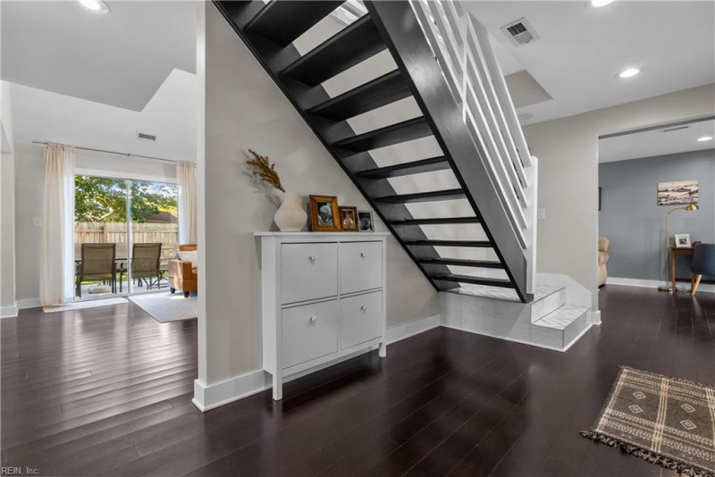 Photo 2 of 37 residential for sale in Chesapeake virginia
