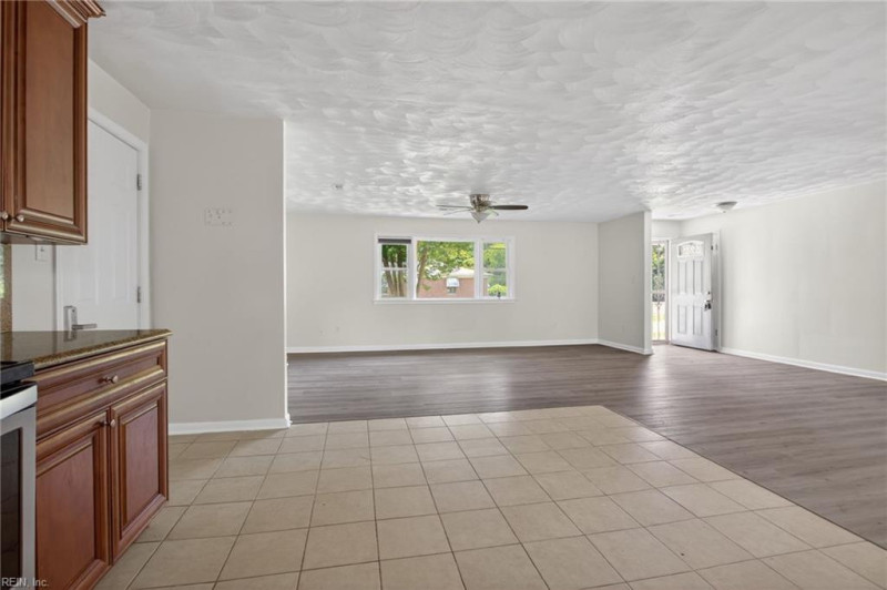 Photo 11 of 30 residential for sale in Chesapeake virginia Photo 11 of 30 residential for sale in Chesapeake virginia