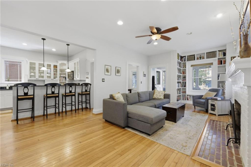 Photo 10 of 35 residential for sale in Norfolk virginia