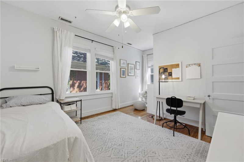 Photo 14 of 35 residential for sale in Norfolk virginia