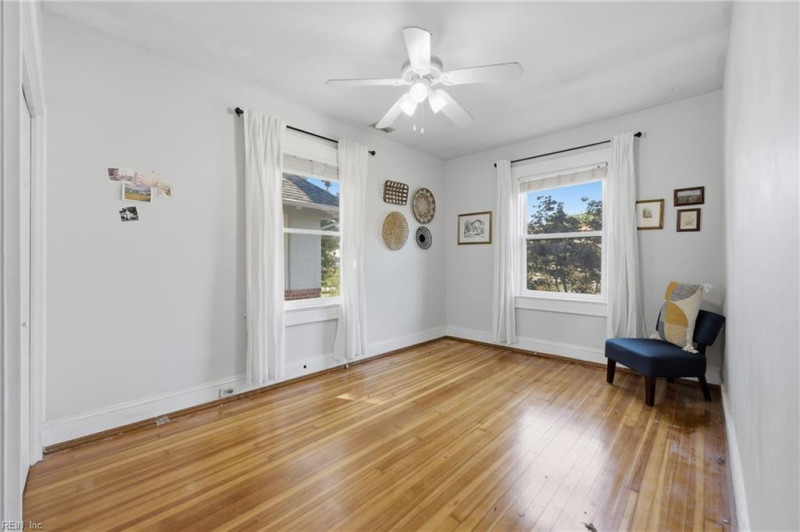 Photo 15 of 35 residential for sale in Norfolk virginia