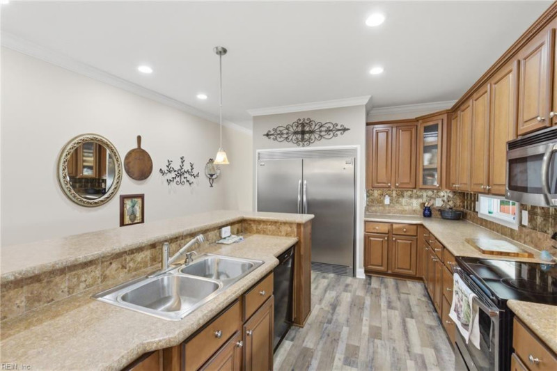Photo 10 of 50 residential for sale in Chesapeake virginia