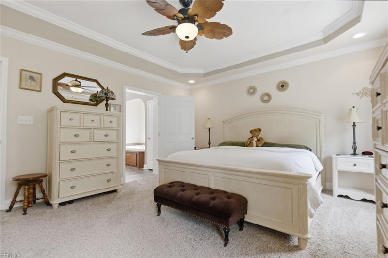 Photo 13 of 50 residential for sale in Chesapeake virginia