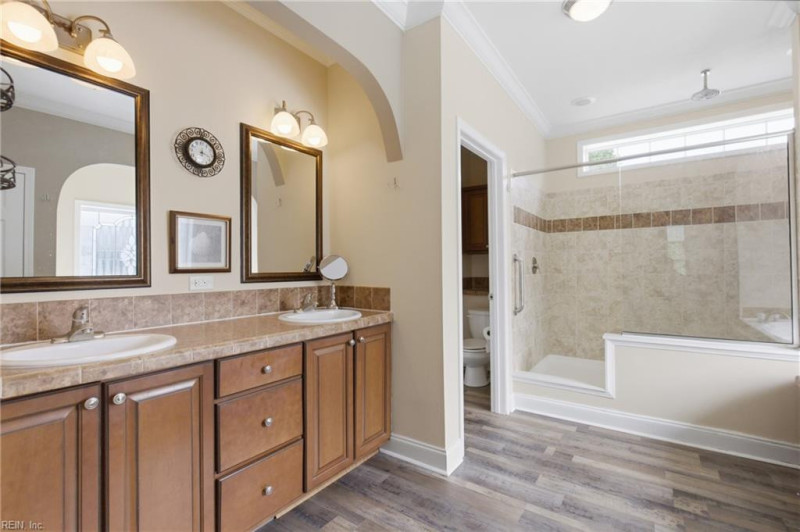 Photo 15 of 50 residential for sale in Chesapeake virginia