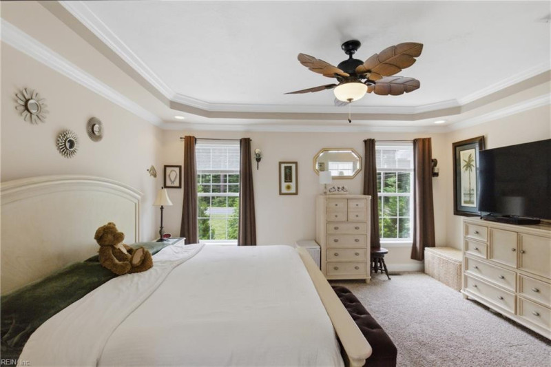 Photo 18 of 50 residential for sale in Chesapeake virginia