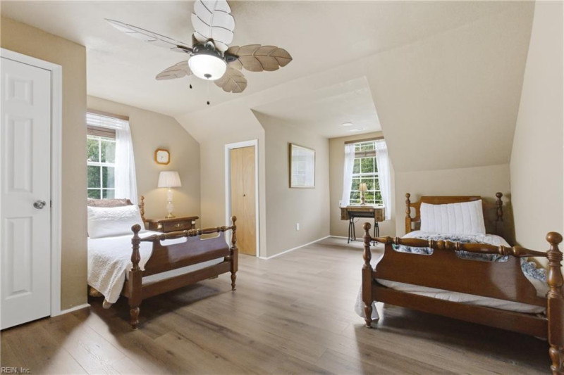 Photo 20 of 50 residential for sale in Chesapeake virginia