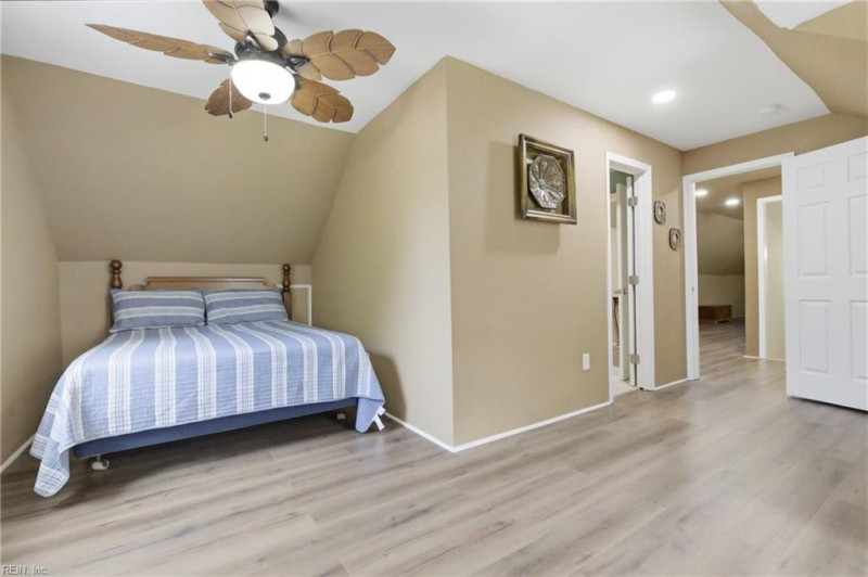 Photo 25 of 50 residential for sale in Chesapeake virginia